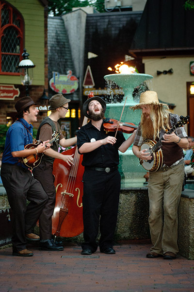 Gatlinburg Tunes 'n Tales